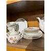 Image 3 : WestVille Fine China Set