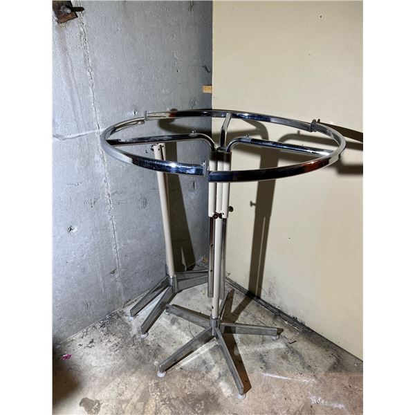 Rotating Commercial Clothing Rack