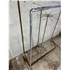 Image 4 : Wire Style Commercial Clothing Racks