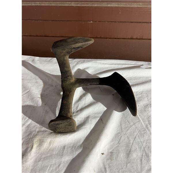 Cast Iron Shoe Cobbler