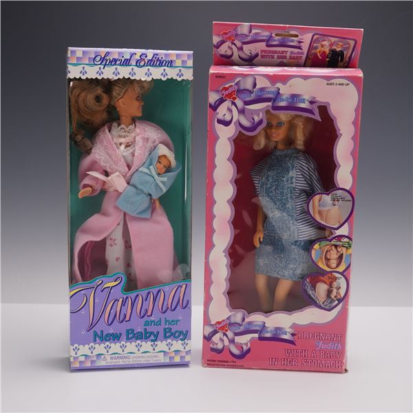 Pair of Vanna w/ New Baby Boy & Pregnant Judith Dolls