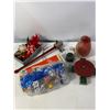 Image 1 : Vintage Christmas Decor Assortment