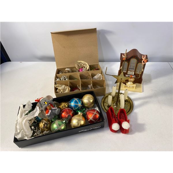 Boxed Christmas Ornaments & Holiday Pieces
