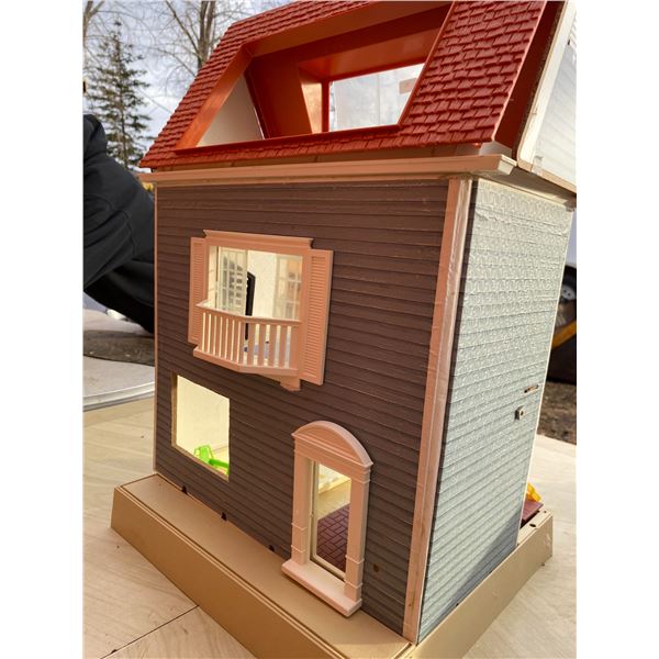 Vintage Plastic Dollhouse