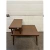 Image 3 : Mid-Century Two-Tier Side Table