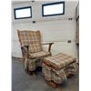 Image 2 : Vintage Glider Rocking Chair with Matching Ottoman