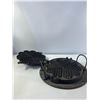 Image 4 : Antique Cast Waffle Iron with Handles