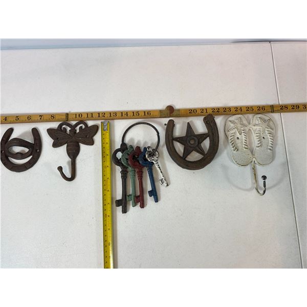 Cast Iron Western & Coastal Lot: Keys, Horseshoes, Flip-Flop Hook & Butterfly Hook