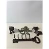 Image 3 : Cast Iron Decorative Lot: Octopus Hook, Bird Figure, Key Rack and Openers
