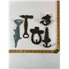 Image 3 : Cast Iron Hooks and Decor Group