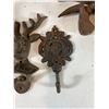 Image 8 : Cast Iron Bird, Rooster and Floral Hook Assortment