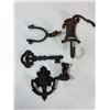 Image 1 : Cast Iron Spurs, Key and Fleur-de-Lis Hook Group