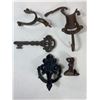 Image 2 : Cast Iron Spurs, Key and Fleur-de-Lis Hook Group