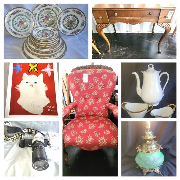 Collarge Of Lots in Auction