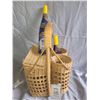 Unopend Vibrant Wines & Picknick Basket 1-A