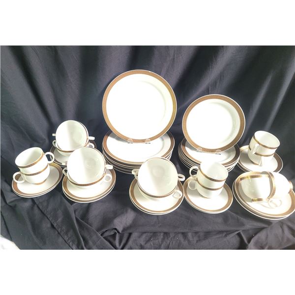 H&C Bone China Dinnerware 1-A