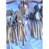 Image 10 : 98 +Piece Cutlery Set Plus Serving Ware 1-A