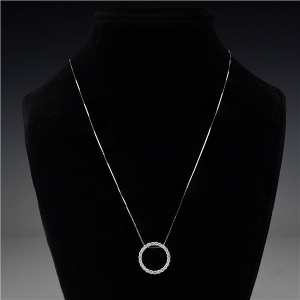 14K White Gold 0.51ctw Diamond Circle Pendant Necklace
