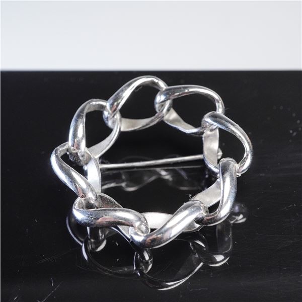 Napier Silver Tone Link Circle Brooch