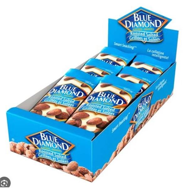 Blue Diamond Roasted Salted Almonds, 18 Pouches, Net Weight 414 g