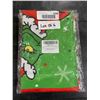 Image 3 : 6 Holiday-Themed Grinch Outdoor Flags With Multiple Designs