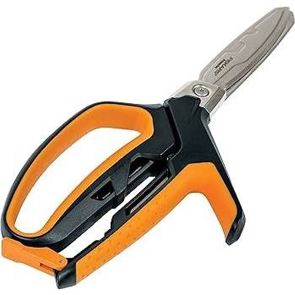 Fiskars Pro Metal Shears With PowerArc Technology