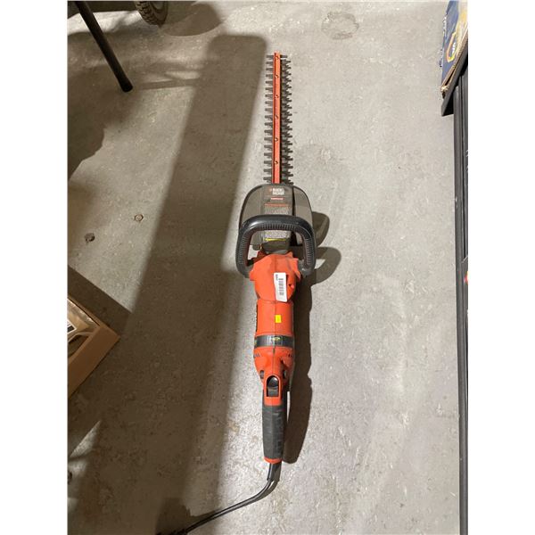 Black & Decker CORDED Type 2 24-Inch Hedge Trimmer