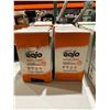 Image 2 : 2 Gojo Natural Orange Hand Cleaner Containers, 2000 mL Each