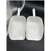 Image 2 : Lot of 2Miller Mfg. Co. 5-Pint White Plastic Scoops, Model 90WHITE
