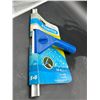 Image 4 : Topsi Essentia 14-Inch Multipurpose Squeegee with Blue Handle