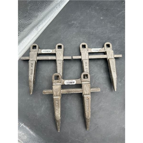 Lot of 3  Forged Double Prong Guard HA 290 Attachments