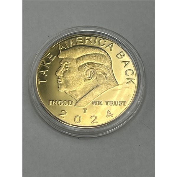 2024 Donald Trump Gold-Colored Commemorative Coin, 45th President Design