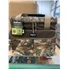 Image 2 : Igloo Realtree Square Cooler Bag Featuring 30-Can Capacity