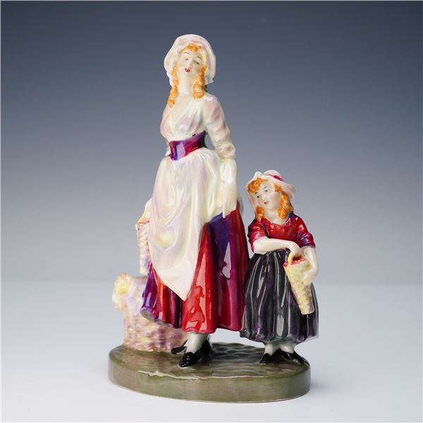 Royal Doulton Figurine, London Cry, Strawberries HN749