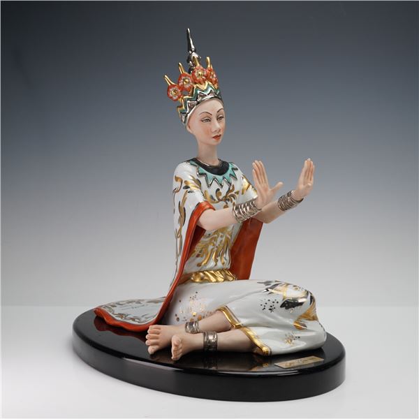 Athena Porcellane Porcelain Figurine Oriental Queen with Base