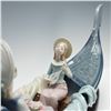 Image 7 : Lladro Porcelain Figurine with Base, In The Gondola with Base 1001350