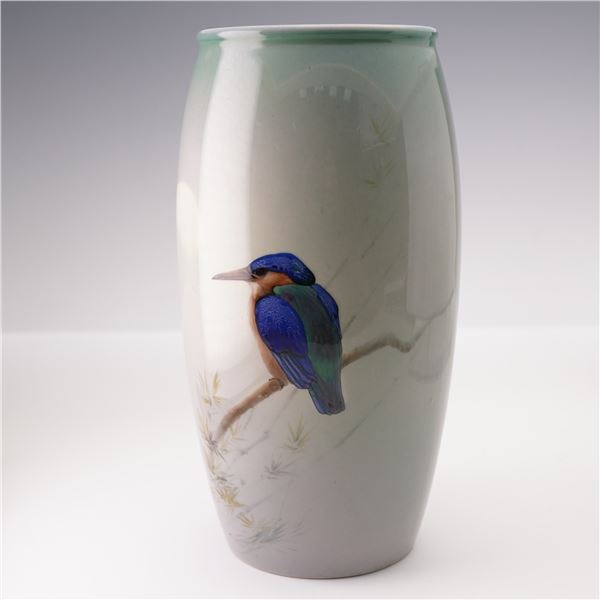 Royal Doulton by Harry Allen Titanian Vase, King Fisher
