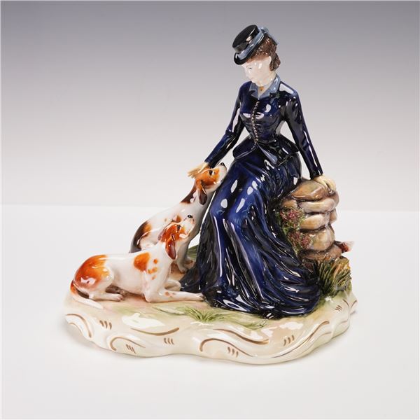 Royale Stratford Figurine, Mistress of the Hunt