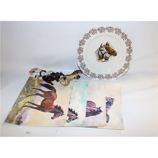 HORSE DECOR INCLUDING COLLECTORS PLATE