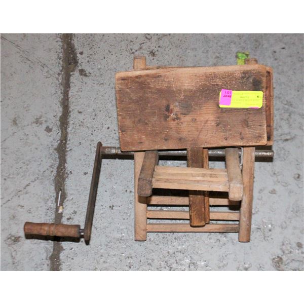 ANTIQUE WOOL CARDER WITH CRANK STAND