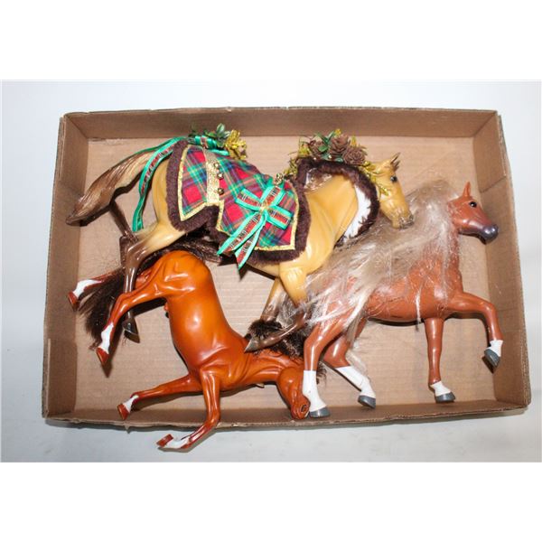 CHRISTMAS HORSES TOYS