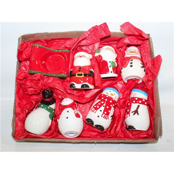 CHRISTMAS SALT & PEPPER SHAKERS, CERAMIC