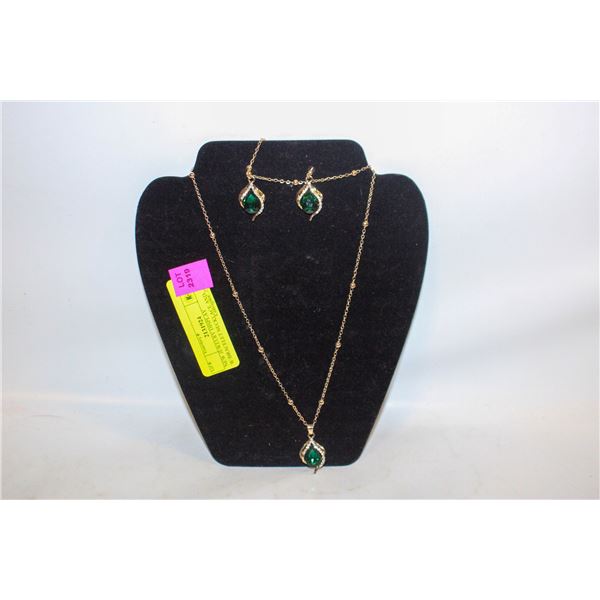NEW JEWELRY DISPLAY W/BRACELET NECKLACE AND