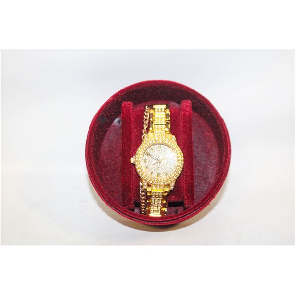 NEW 2PCS WOMEN'S WATCH AND BRACELET