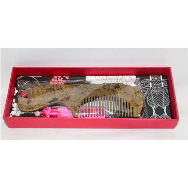 HAND CARVED IN BOX CHINESE WOODEN HAIR COMB