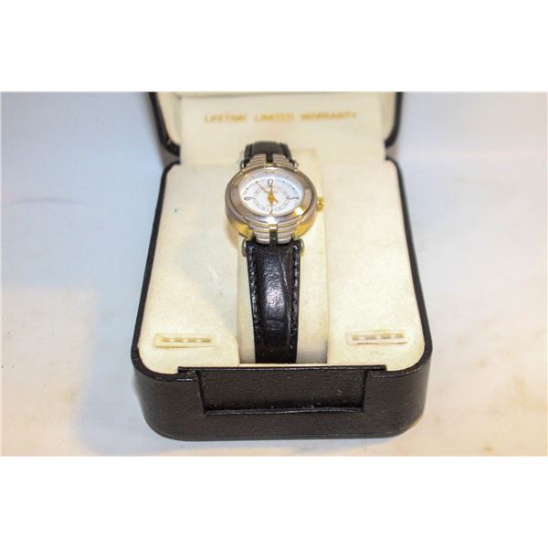 VINTAGE LADIES GRUEN WATCH W BOX NEEDS BATT