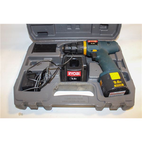 RYOBI 9.6V DRILL WITH PARTS