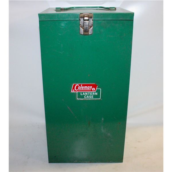 VINTAGE STYLE METAL COLMAN LANTERN W/CASE