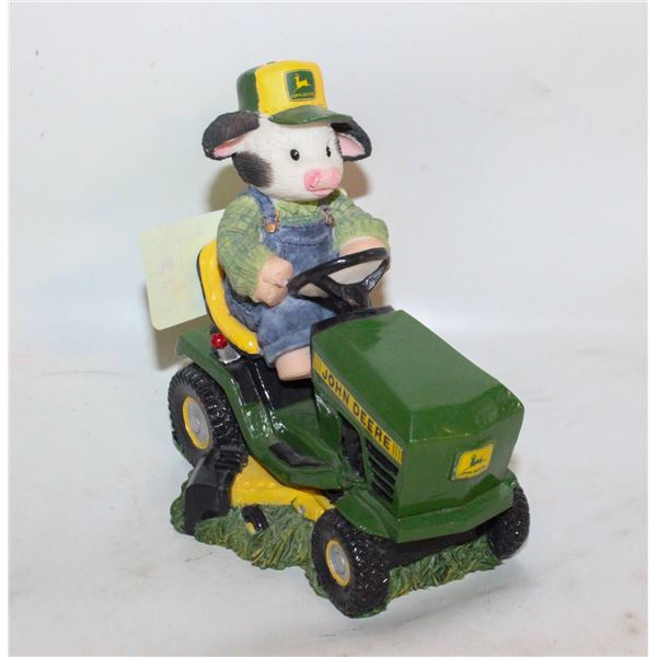 JOHN DEERE MARY’S MOO MOO’S FIGURE