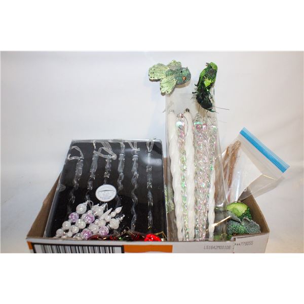 17 - 12" ICICLES (GLS AND PLSTC), 9 SMALLER PIECE